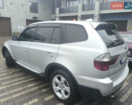 Серый БМВ Х3, объемом двигателя 2 л и пробегом 371 тыс. км за 9200 $, фото 3 на Automoto.ua