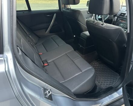 Серый БМВ Х3, объемом двигателя 2 л и пробегом 189 тыс. км за 9299 $, фото 5 на Automoto.ua