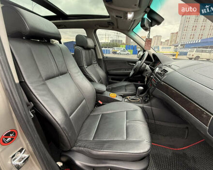 Серый БМВ Х3, объемом двигателя 3 л и пробегом 234 тыс. км за 9500 $, фото 34 на Automoto.ua