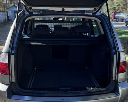 Сірий БМВ Х3, об'ємом двигуна 2 л та пробігом 243 тис. км за 9500 $, фото 7 на Automoto.ua