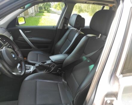 Серый БМВ Х3, объемом двигателя 2 л и пробегом 250 тыс. км за 9999 $, фото 4 на Automoto.ua