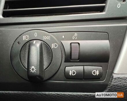 Серый БМВ Х3, объемом двигателя 2 л и пробегом 190 тыс. км за 10800 $, фото 14 на Automoto.ua