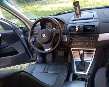 Серый БМВ Х3, объемом двигателя 2 л и пробегом 300 тыс. км за 10000 $, фото 5 на Automoto.ua