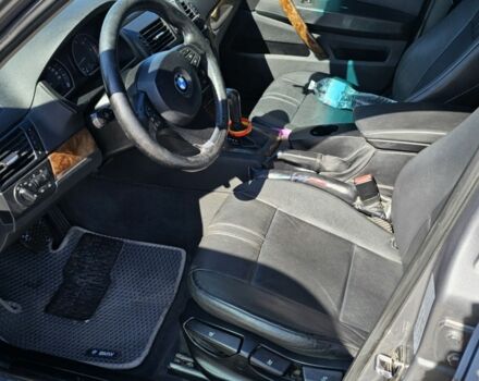 Серый БМВ Х3, объемом двигателя 2 л и пробегом 325 тыс. км за 8450 $, фото 7 на Automoto.ua
