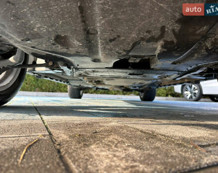 Серый БМВ Х3, объемом двигателя 2 л и пробегом 254 тыс. км за 11500 $, фото 61 на Automoto.ua