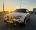 Серый БМВ Х3, объемом двигателя 2 л и пробегом 300 тыс. км за 4700 $, фото 1 на Automoto.ua