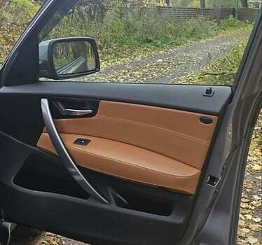 Серый БМВ Х3, объемом двигателя 2 л и пробегом 270 тыс. км за 10000 $, фото 21 на Automoto.ua