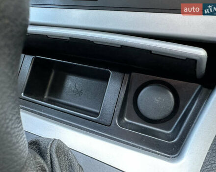Серый БМВ Х3, объемом двигателя 2 л и пробегом 254 тыс. км за 11500 $, фото 122 на Automoto.ua