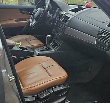 Серый БМВ Х3, объемом двигателя 2 л и пробегом 270 тыс. км за 10000 $, фото 16 на Automoto.ua