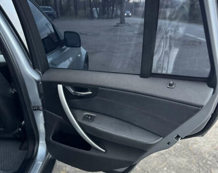 Сірий БМВ Х3, об'ємом двигуна 2 л та пробігом 227 тис. км за 12200 $, фото 25 на Automoto.ua