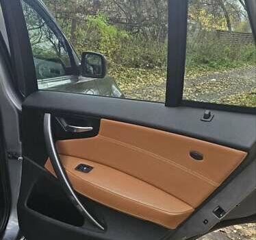 Серый БМВ Х3, объемом двигателя 2 л и пробегом 270 тыс. км за 10000 $, фото 25 на Automoto.ua