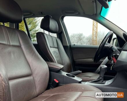 Серый БМВ Х3, объемом двигателя 2 л и пробегом 190 тыс. км за 10800 $, фото 8 на Automoto.ua