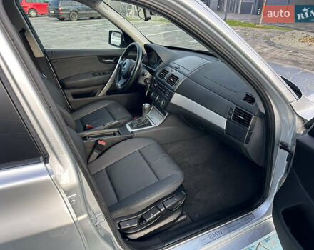 Серый БМВ Х3, объемом двигателя 2 л и пробегом 254 тыс. км за 11600 $, фото 101 на Automoto.ua