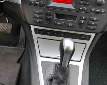 Серый БМВ Х3, объемом двигателя 2 л и пробегом 250 тыс. км за 9999 $, фото 2 на Automoto.ua