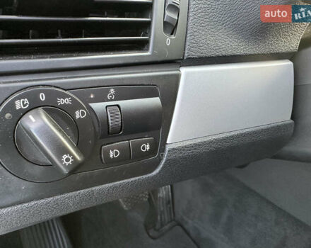 Серый БМВ Х3, объемом двигателя 2 л и пробегом 254 тыс. км за 11500 $, фото 66 на Automoto.ua