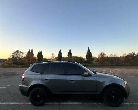 Серый БМВ Х3, объемом двигателя 2 л и пробегом 240 тыс. км за 10000 $, фото 1 на Automoto.ua