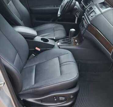Сірий БМВ Х3, об'ємом двигуна 3 л та пробігом 262 тис. км за 9200 $, фото 41 на Automoto.ua