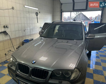 Серый БМВ Х3, объемом двигателя 2 л и пробегом 280 тыс. км за 10999 $, фото 4 на Automoto.ua