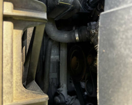 Серый БМВ Х3, объемом двигателя 2 л и пробегом 287 тыс. км за 15000 $, фото 15 на Automoto.ua