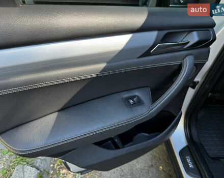 Серый БМВ Х3, объемом двигателя 2 л и пробегом 287 тыс. км за 15000 $, фото 9 на Automoto.ua