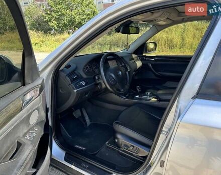 Серый БМВ Х3, объемом двигателя 3 л и пробегом 103 тыс. км за 10500 $, фото 6 на Automoto.ua