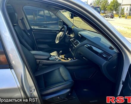 Серый БМВ Х3, объемом двигателя 3 л и пробегом 102 тыс. км за 10500 $, фото 6 на Automoto.ua