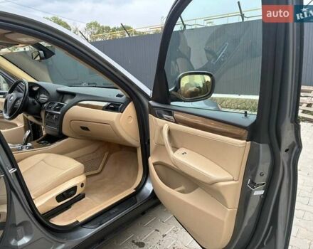 Серый БМВ Х3, объемом двигателя 2 л и пробегом 193 тыс. км за 13200 $, фото 4 на Automoto.ua