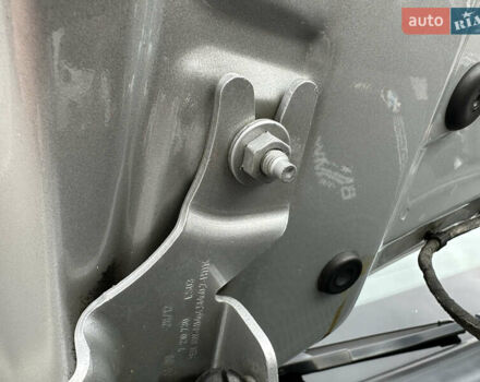 Серый БМВ Х3, объемом двигателя 2 л и пробегом 150 тыс. км за 14399 $, фото 89 на Automoto.ua