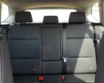 Серый БМВ Х3, объемом двигателя 2 л и пробегом 156 тыс. км за 2700 $, фото 9 на Automoto.ua