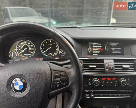 Серый БМВ Х3, объемом двигателя 2 л и пробегом 144 тыс. км за 14000 $, фото 12 на Automoto.ua