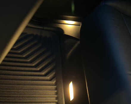 Серый БМВ Х3, объемом двигателя 2 л и пробегом 195 тыс. км за 14300 $, фото 24 на Automoto.ua