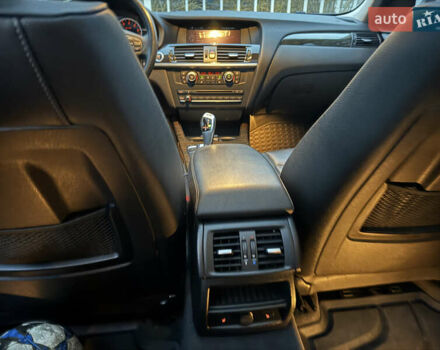 Серый БМВ Х3, объемом двигателя 2 л и пробегом 144 тыс. км за 14000 $, фото 16 на Automoto.ua