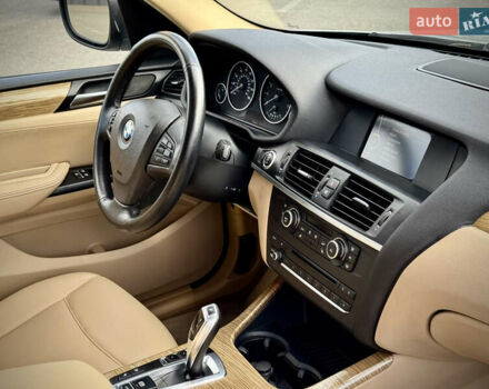 Серый БМВ Х3, объемом двигателя 2 л и пробегом 195 тыс. км за 13000 $, фото 28 на Automoto.ua