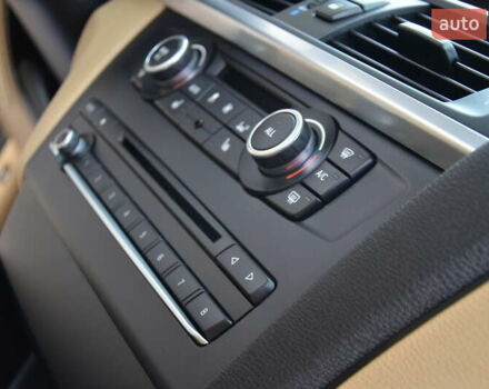 Серый БМВ Х3, объемом двигателя 2 л и пробегом 158 тыс. км за 12850 $, фото 66 на Automoto.ua