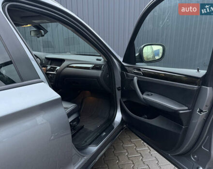 Серый БМВ Х3, объемом двигателя 2 л и пробегом 185 тыс. км за 13000 $, фото 10 на Automoto.ua