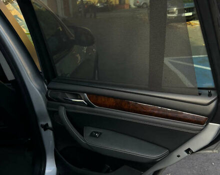 Серый БМВ Х3, объемом двигателя 2 л и пробегом 194 тыс. км за 14000 $, фото 10 на Automoto.ua