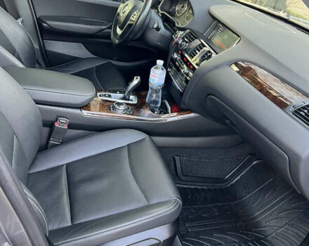 Серый БМВ Х3, объемом двигателя 2 л и пробегом 211 тыс. км за 18500 $, фото 4 на Automoto.ua