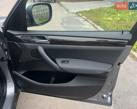 Серый БМВ Х3, объемом двигателя 2 л и пробегом 166 тыс. км за 13400 $, фото 17 на Automoto.ua