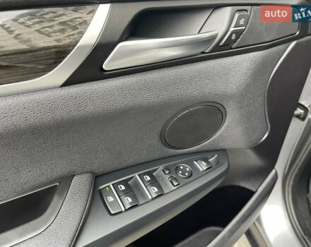 Серый БМВ Х3, объемом двигателя 2 л и пробегом 155 тыс. км за 15000 $, фото 16 на Automoto.ua