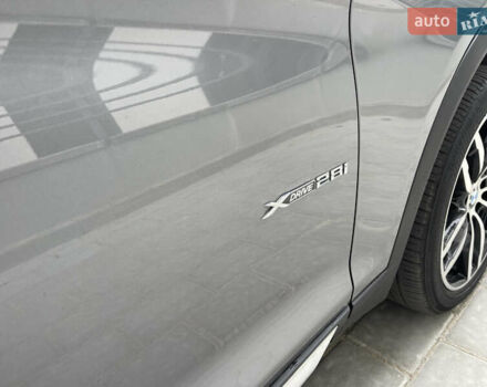 Серый БМВ Х3, объемом двигателя 2 л и пробегом 155 тыс. км за 15000 $, фото 8 на Automoto.ua