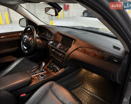 Сірий БМВ Х3, об'ємом двигуна 2 л та пробігом 237 тис. км за 13500 $, фото 34 на Automoto.ua