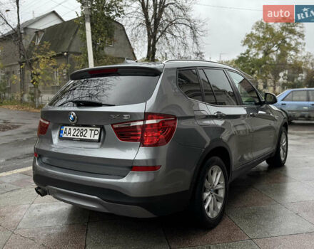 Серый БМВ Х3, объемом двигателя 2 л и пробегом 175 тыс. км за 15000 $, фото 4 на Automoto.ua