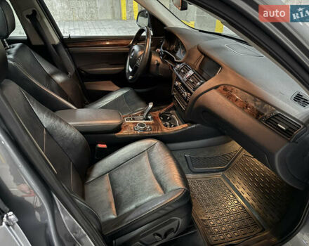 Сірий БМВ Х3, об'ємом двигуна 2 л та пробігом 237 тис. км за 13500 $, фото 37 на Automoto.ua