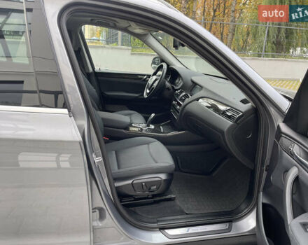 Серый БМВ Х3, объемом двигателя 2 л и пробегом 155 тыс. км за 15000 $, фото 22 на Automoto.ua