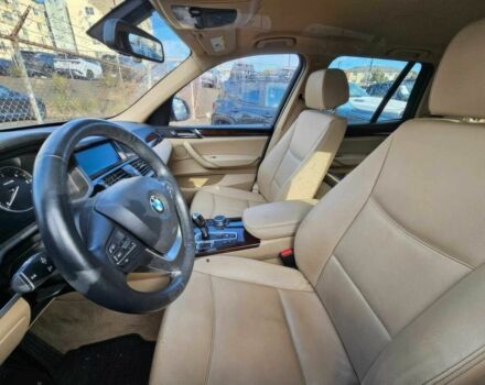 Серый БМВ Х3, объемом двигателя 2 л и пробегом 75 тыс. км за 4200 $, фото 7 на Automoto.ua