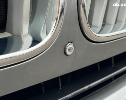 Серый БМВ Х3, объемом двигателя 2 л и пробегом 170 тыс. км за 18990 $, фото 3 на Automoto.ua