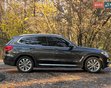 Сірий БМВ Х3, об'ємом двигуна 2 л та пробігом 164 тис. км за 25900 $, фото 5 на Automoto.ua