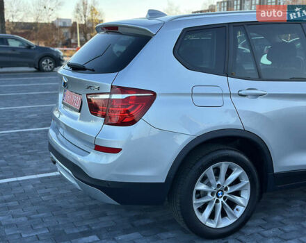 Серый БМВ Х3, объемом двигателя 2 л и пробегом 165 тыс. км за 14400 $, фото 4 на Automoto.ua