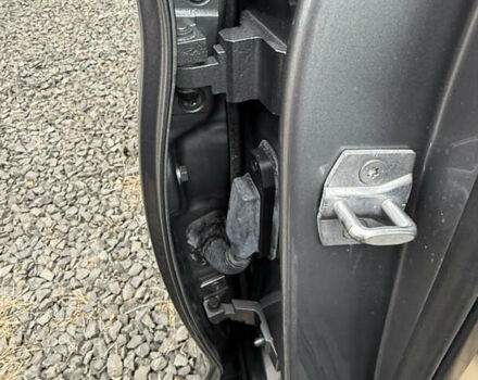 Серый БМВ Х3, объемом двигателя 2.01 л и пробегом 196 тыс. км за 14999 $, фото 64 на Automoto.ua