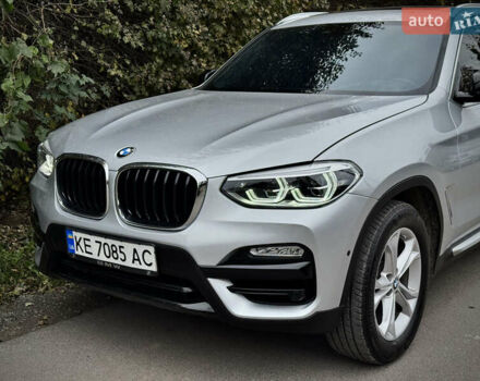 Серый БМВ Х3, объемом двигателя 2 л и пробегом 141 тыс. км за 22500 $, фото 2 на Automoto.ua